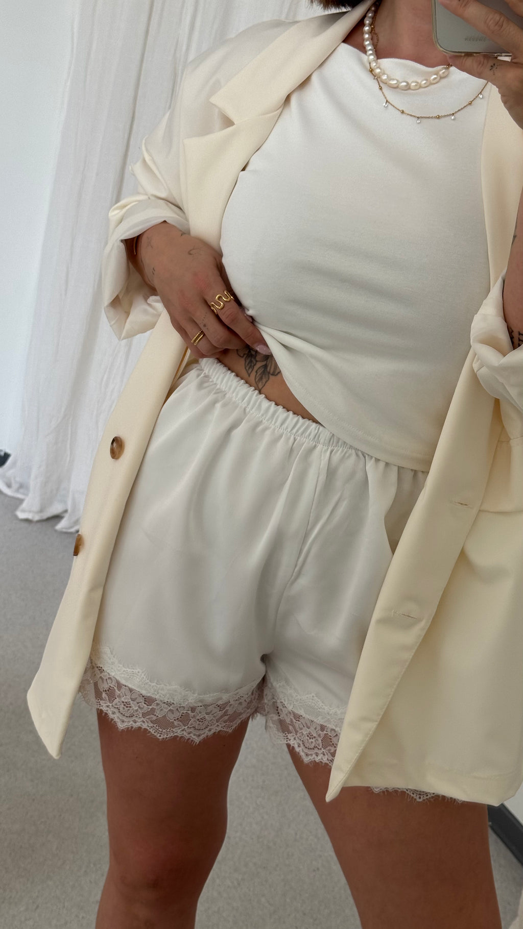 Satinshort Spitzli